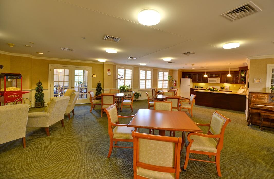 Images Charter Senior Living of Fredericksburg