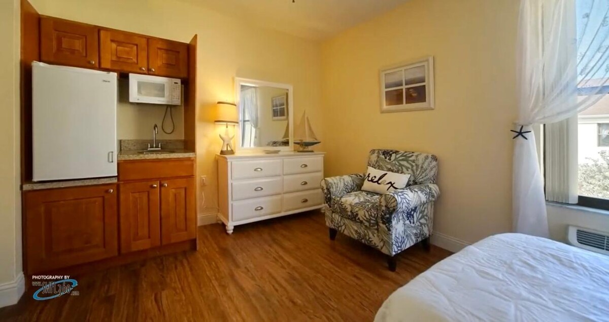 Images Springwood Court