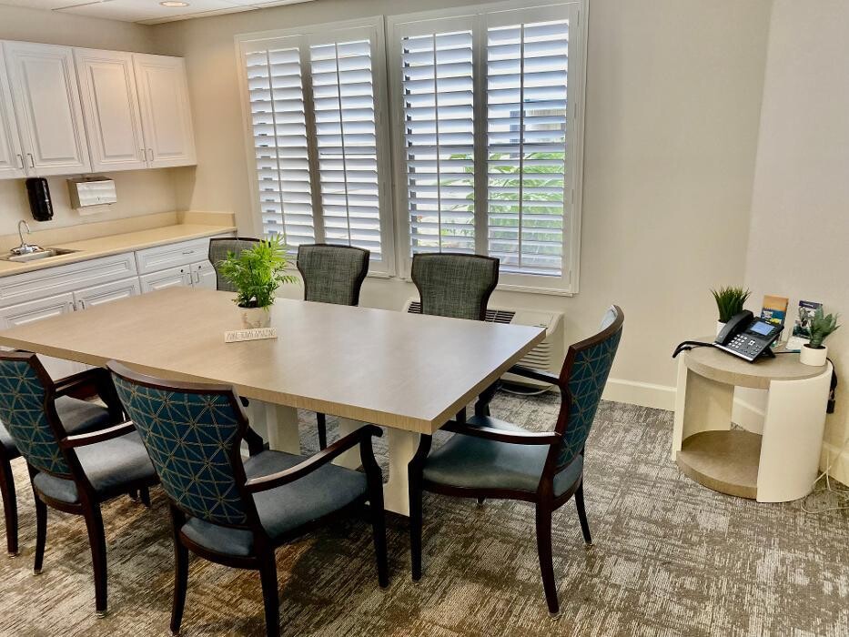 Images Springwood Court