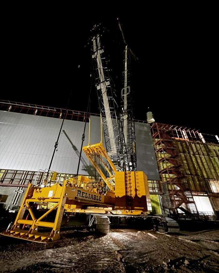 Images Reliable Crane Service