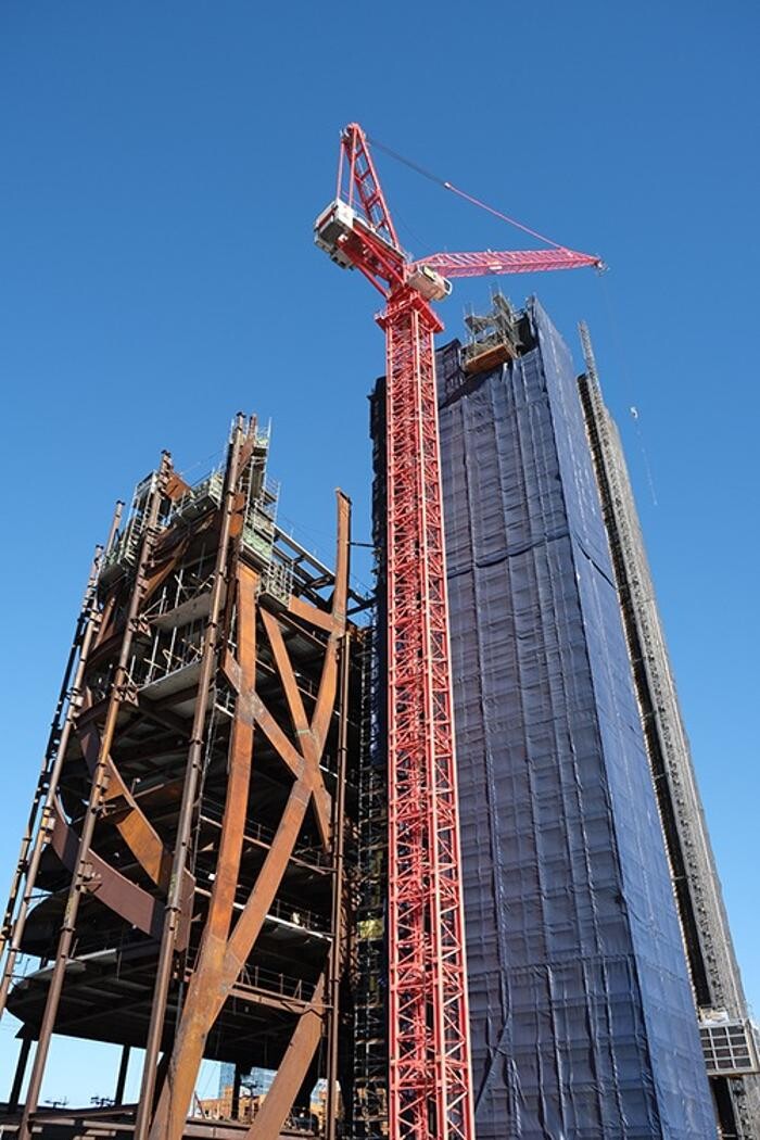 Images Reliable Crane Service