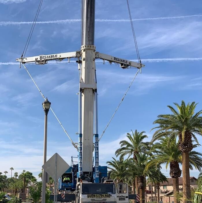 Images Reliable Crane Service