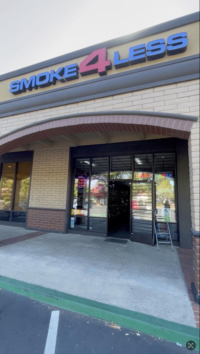 Images CoinFlip Bitcoin ATM - Smoke 4 Less (Sacramento)