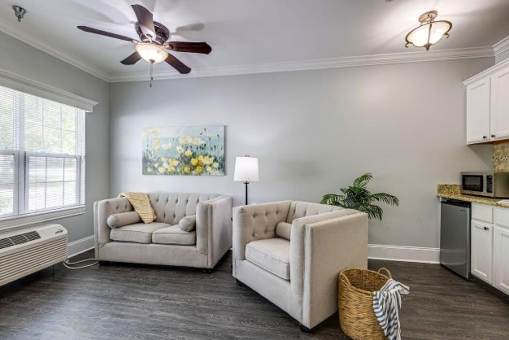 Images Charter Senior Living of Franklin