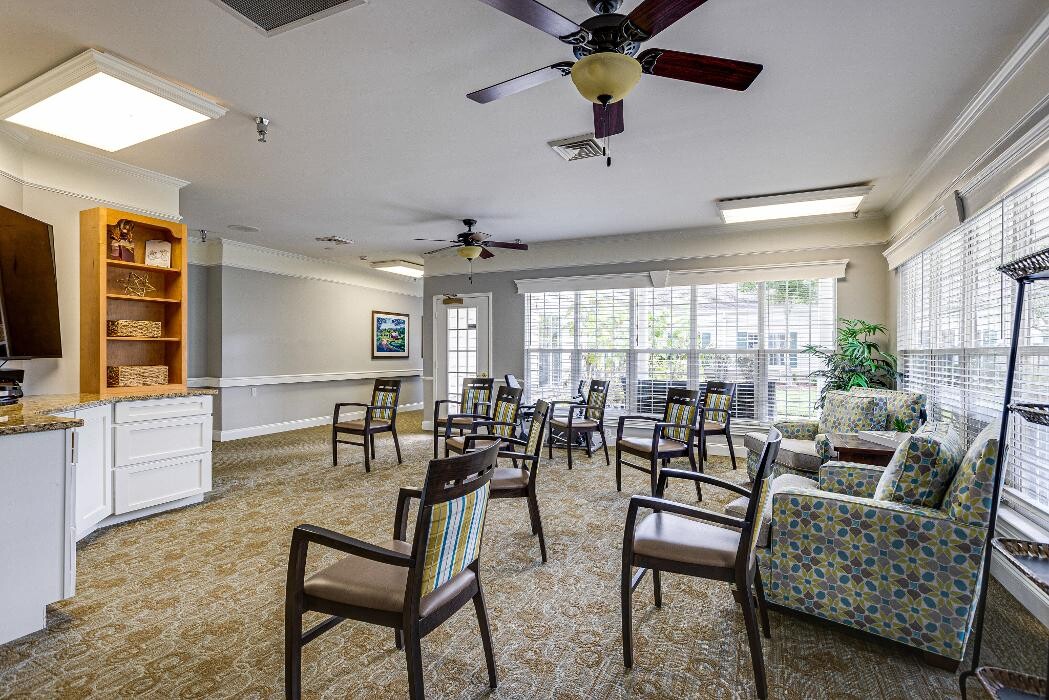 Images Charter Senior Living of Franklin