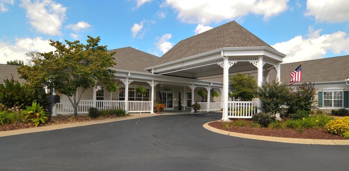 Images Charter Senior Living of Franklin