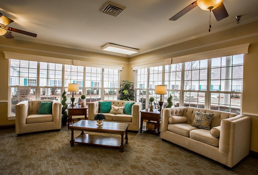 Images Charter Senior Living of Franklin