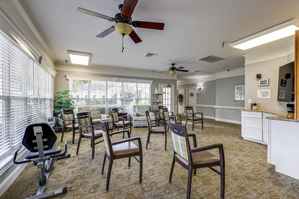 Images Charter Senior Living of Franklin