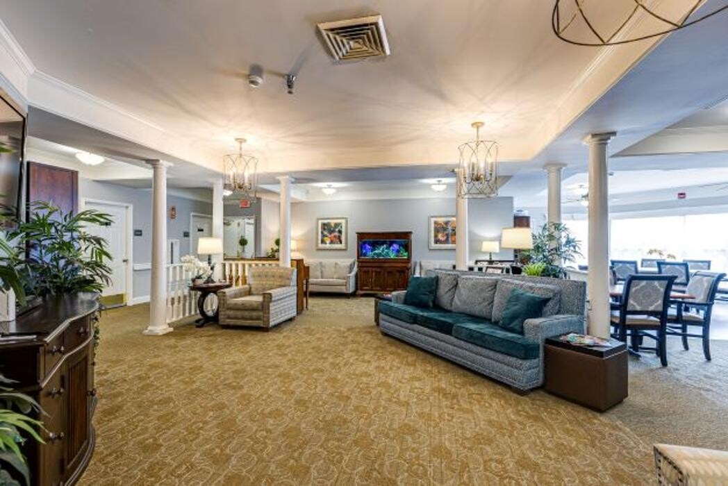 Images Charter Senior Living of Franklin