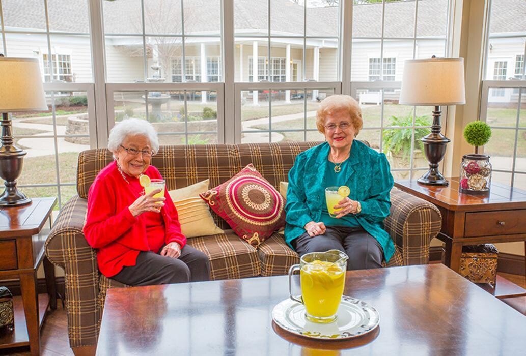 Images Charter Senior Living of Franklin