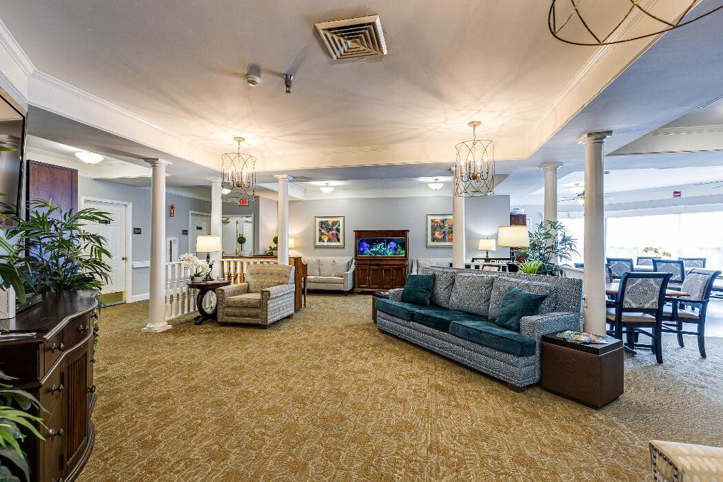 Images Charter Senior Living of Franklin