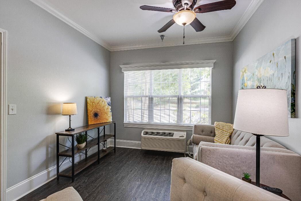 Images Charter Senior Living of Franklin