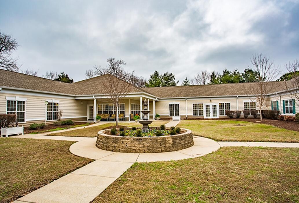 Images Charter Senior Living of Franklin