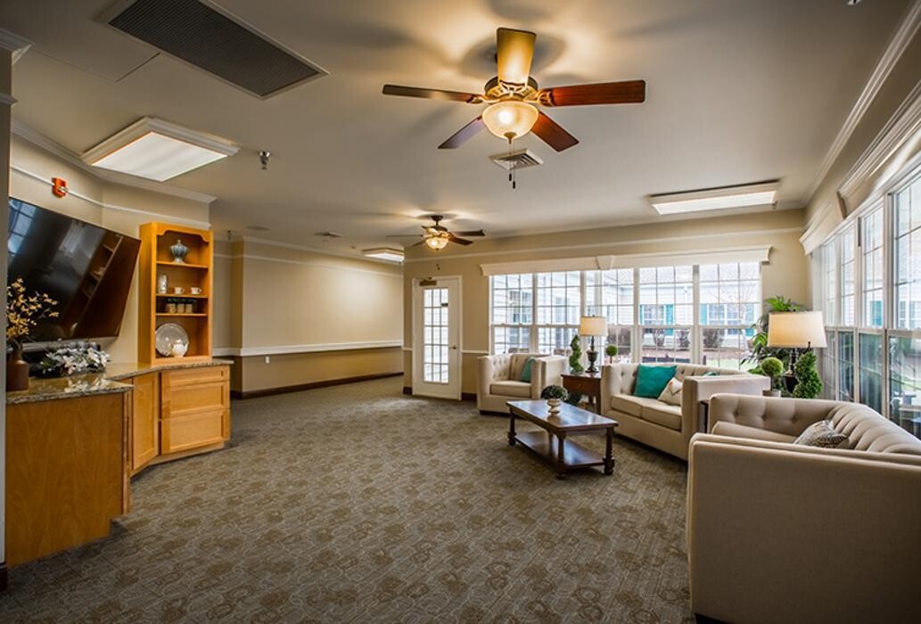 Images Charter Senior Living of Franklin