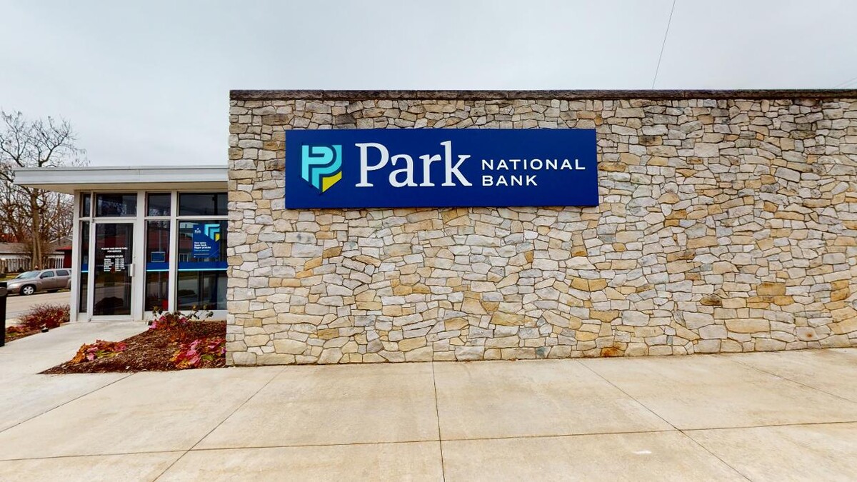 Images Park National Bank: Greenville Third Street Office