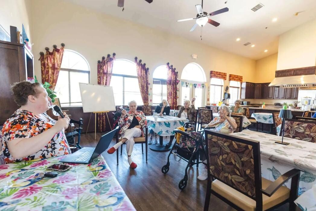 Images Villa Court Assisted Living