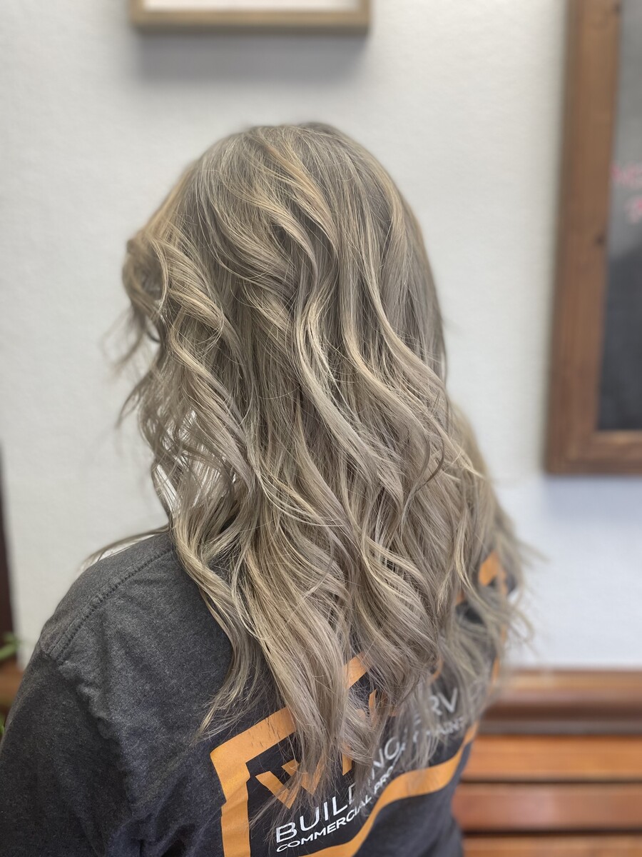 Images Gio Capelli Beauty Salon