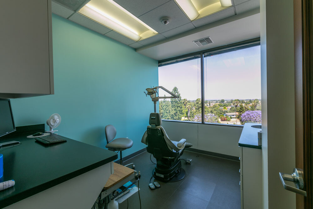 Images CS Periodontics and Dental Implants