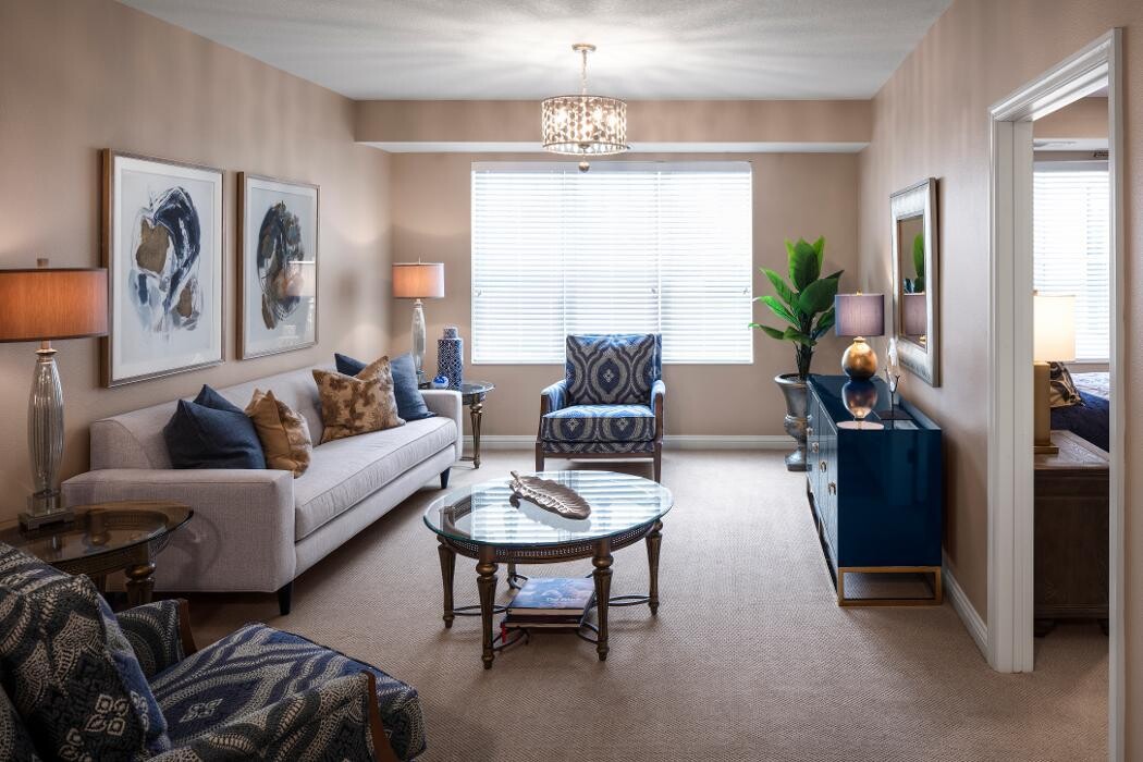 Images Grand Living At Tower Place