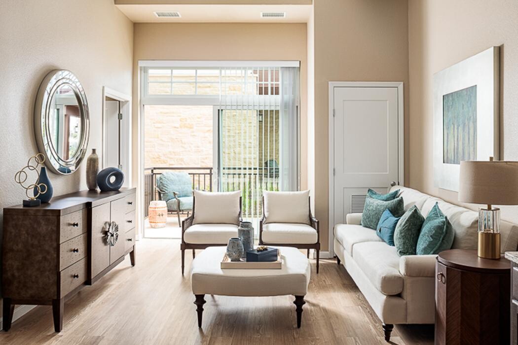 Images Grand Living At Georgetown