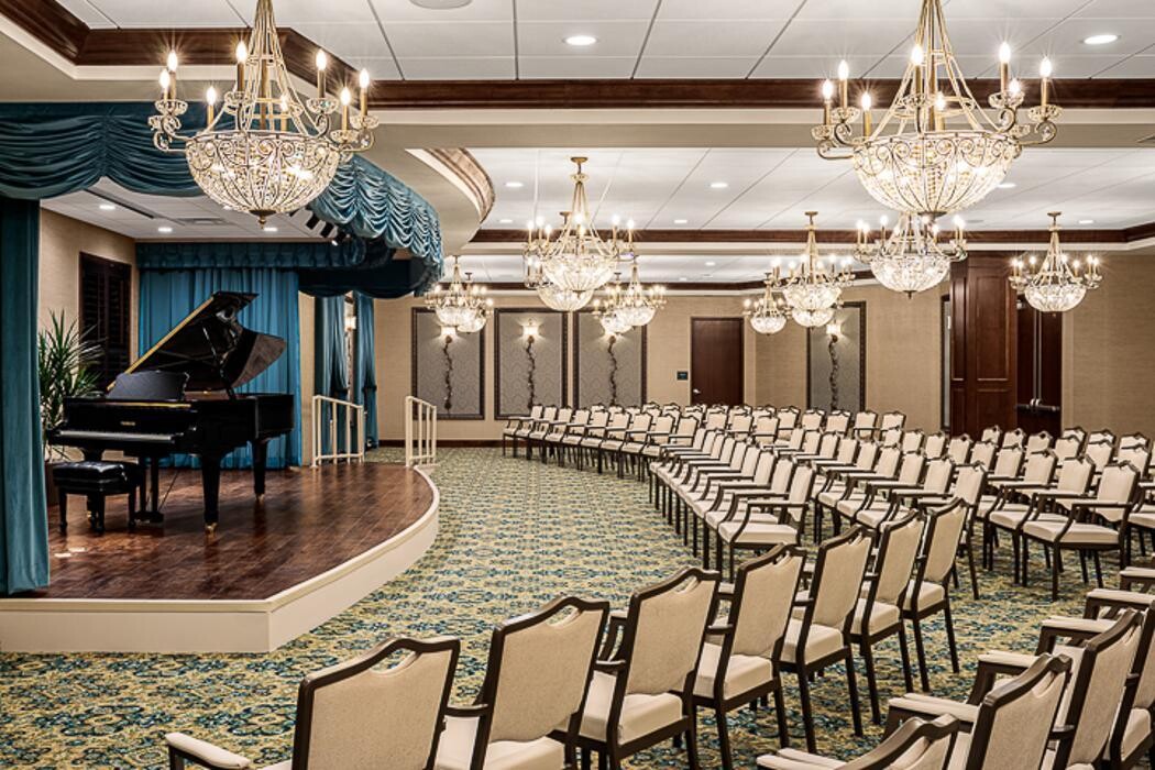 Images Grand Living At Georgetown
