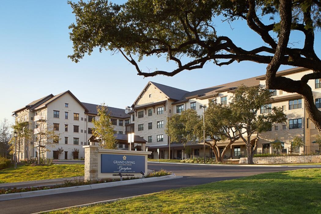 Images Grand Living At Georgetown