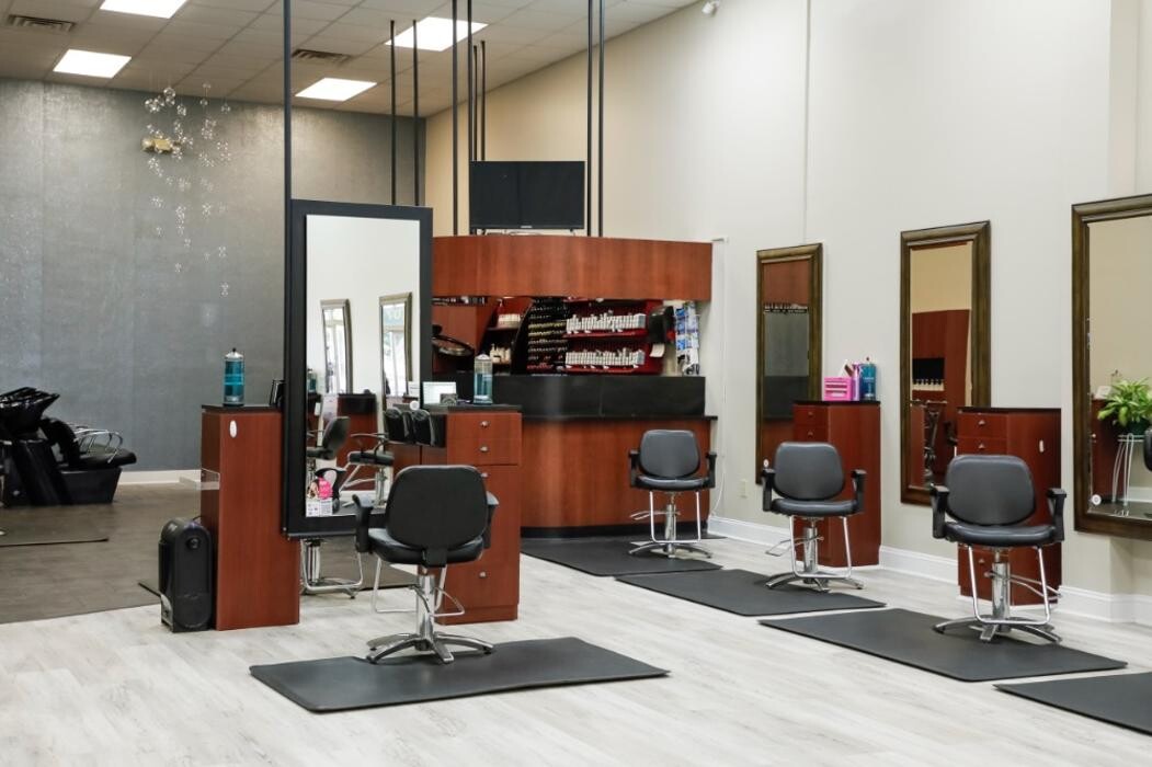 Images Tanglez Salon & Spa