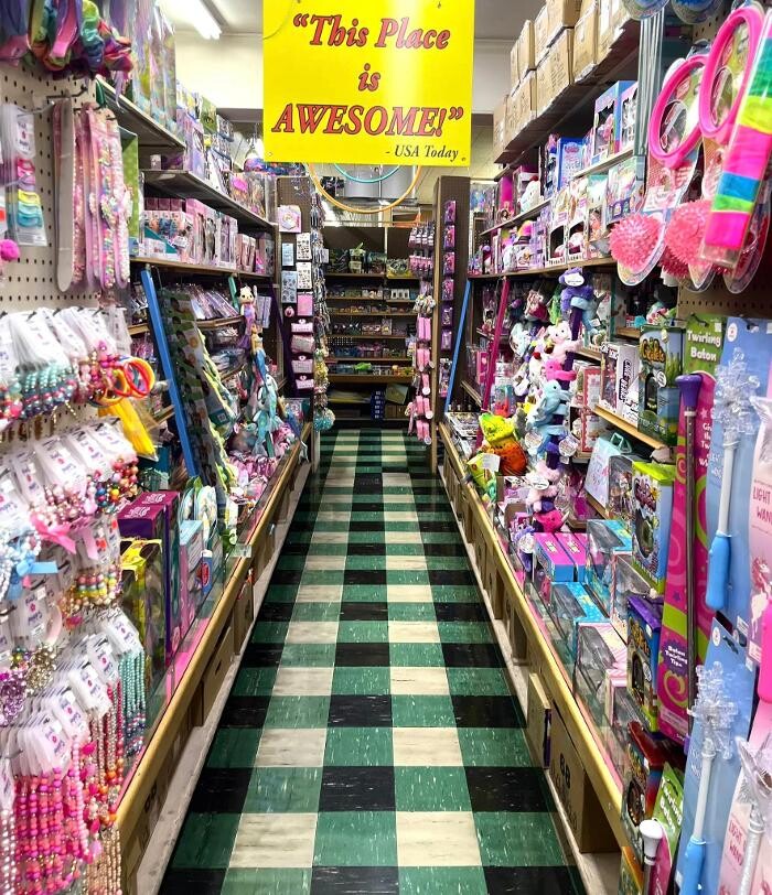 Images Dick's 5 & 10