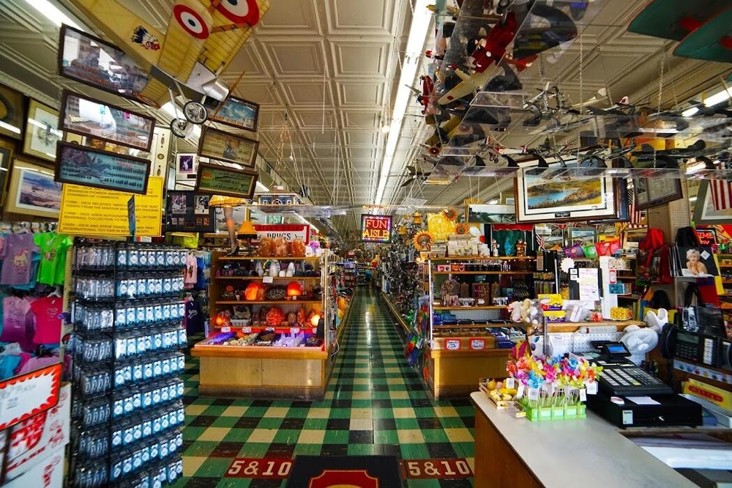 Images Dick's 5 & 10