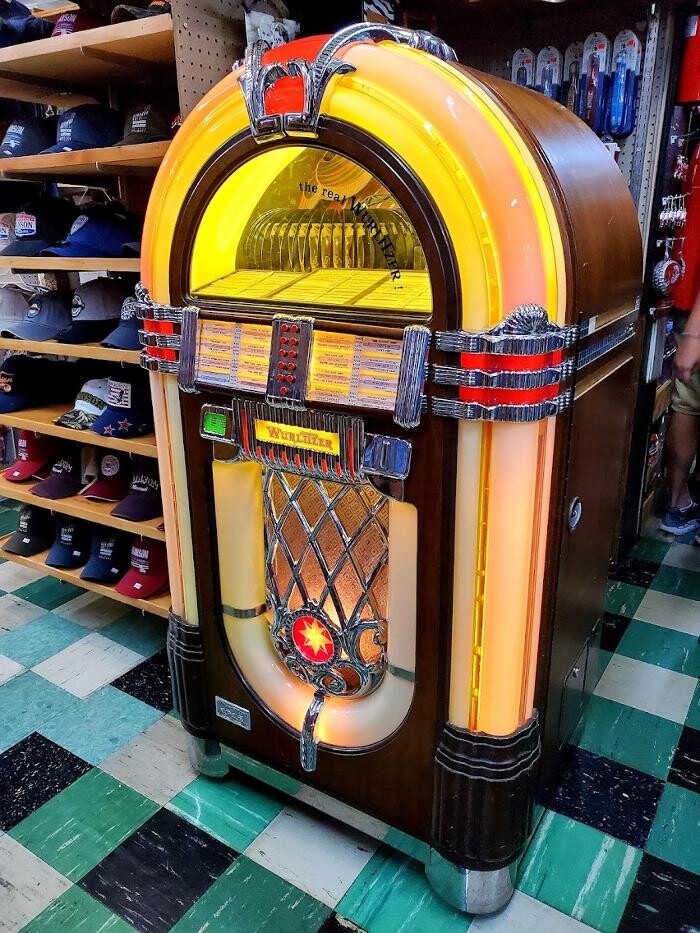 Images Dick's 5 & 10