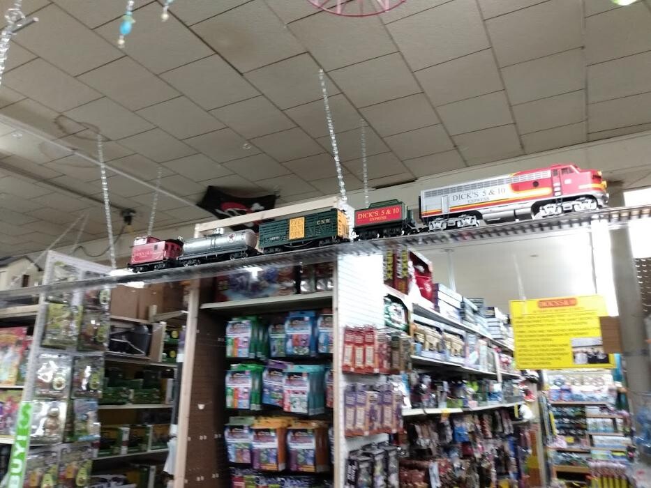 Images Dick's 5 & 10