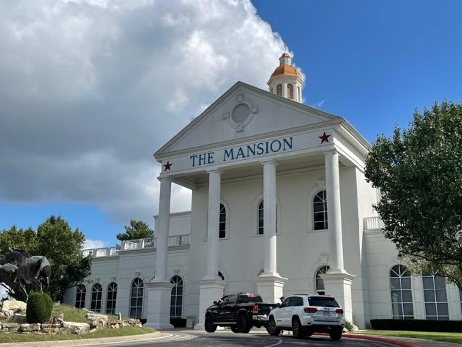 Images The Mansion Theatre