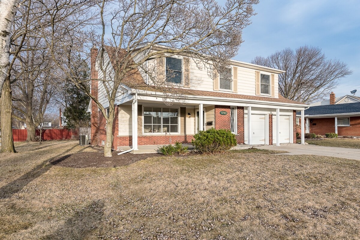 Images Mary Layton, Realtor- eXp Realty