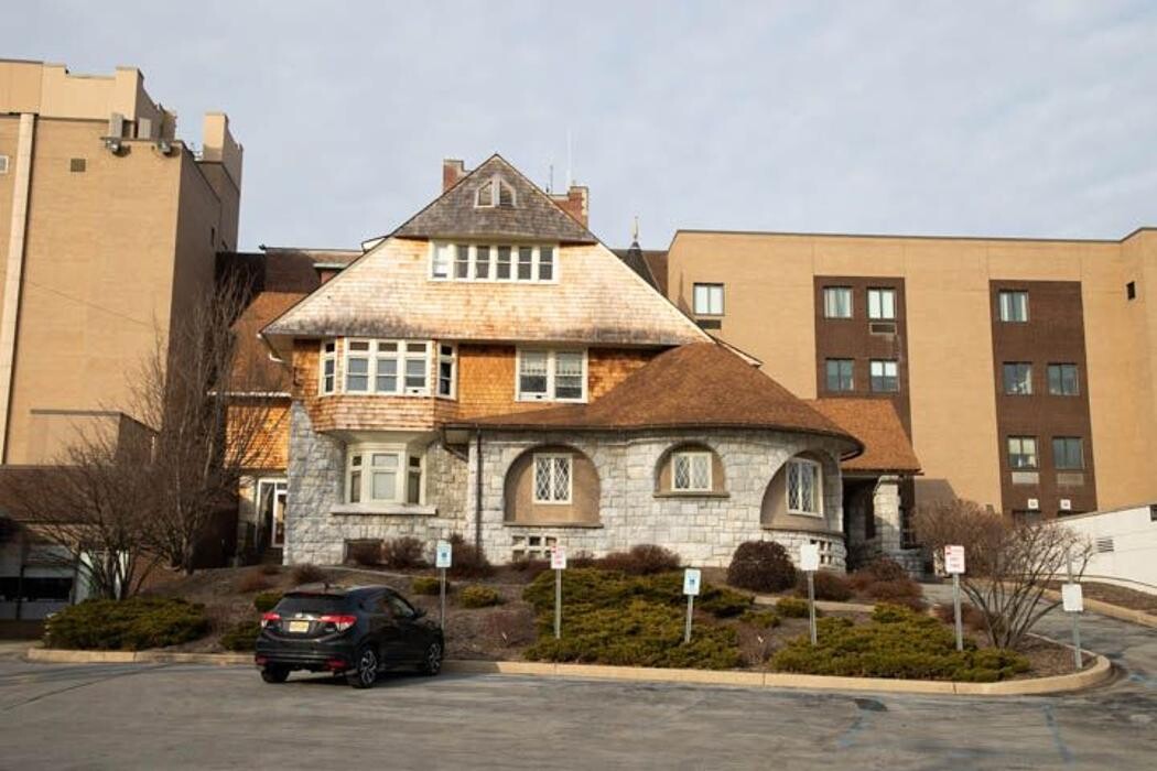 Images St. Anthony Community Hospital Total Joint Replacement Center