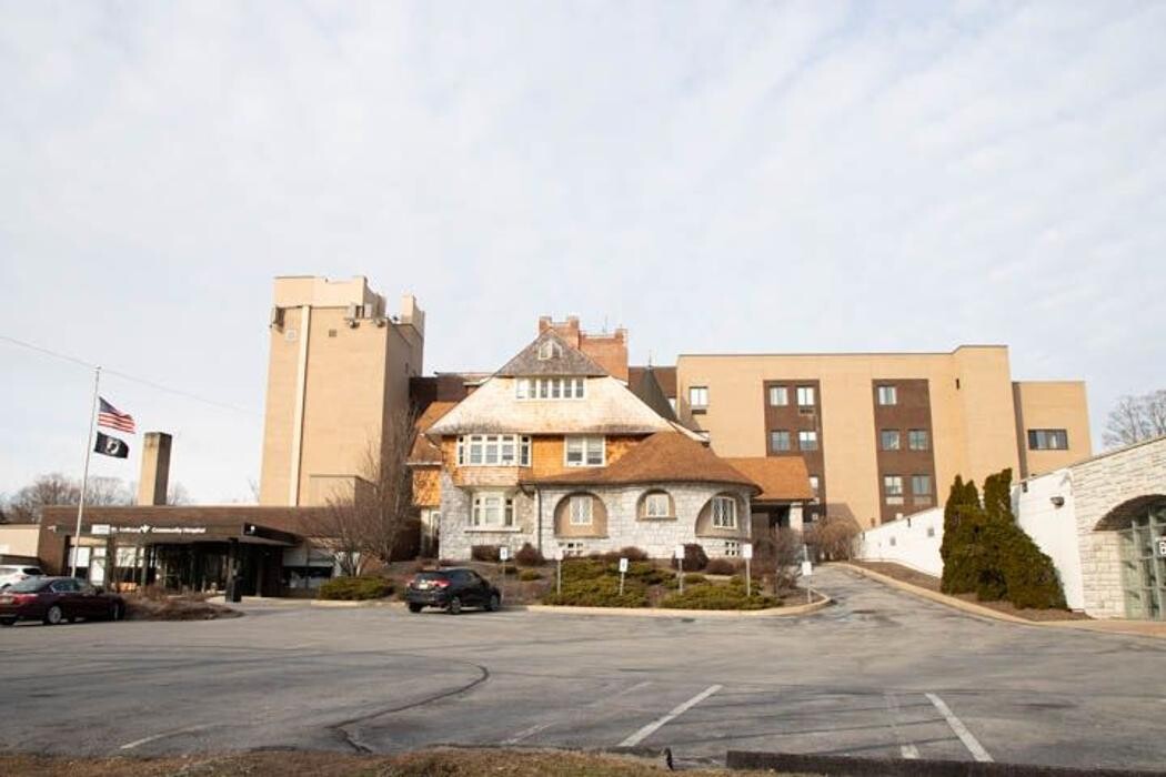 Images St. Anthony Community Hospital Total Joint Replacement Center