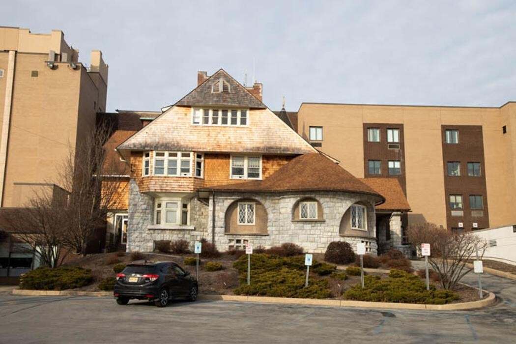 Images St. Anthony Community Hospital Total Joint Replacement Center