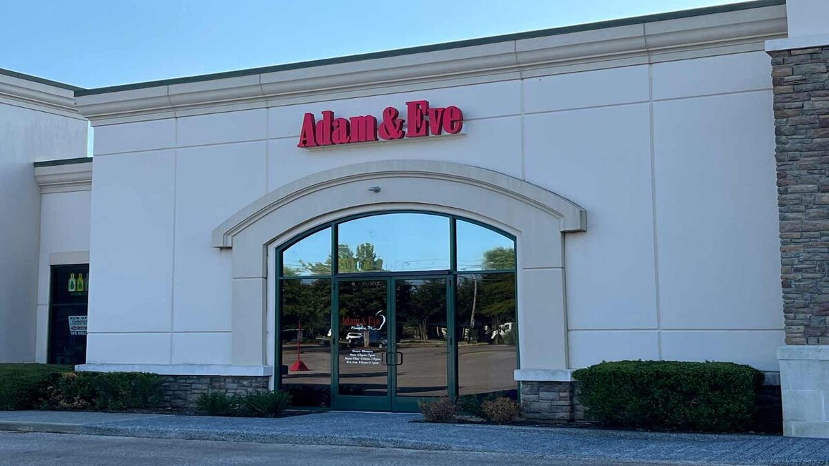 Images Adam & Eve Stores