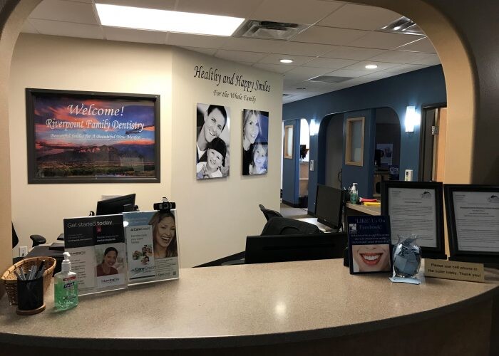 Images Riverpoint Family, Cosmetic and Implant Dentistry